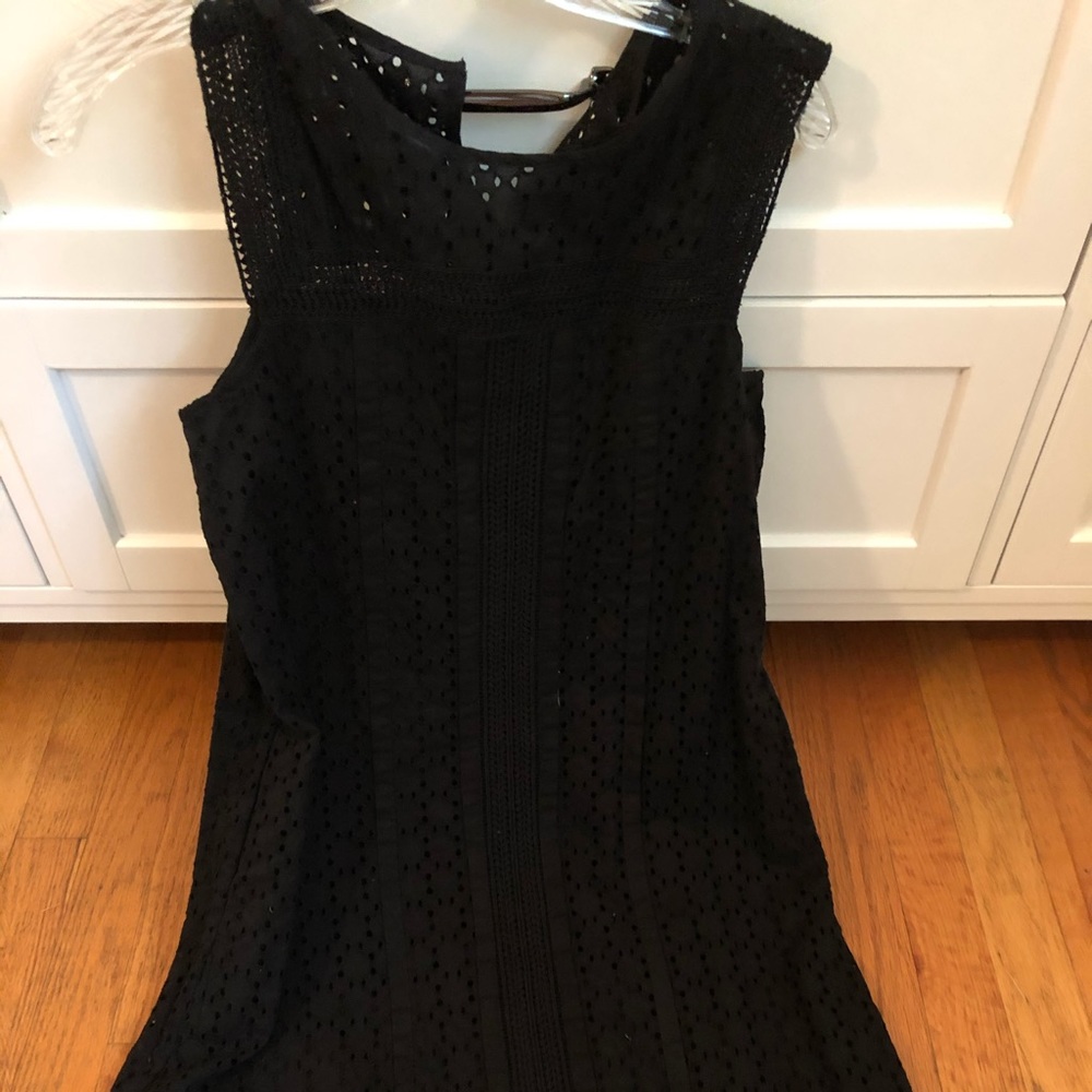 Gap black lace detailed dress!🪐